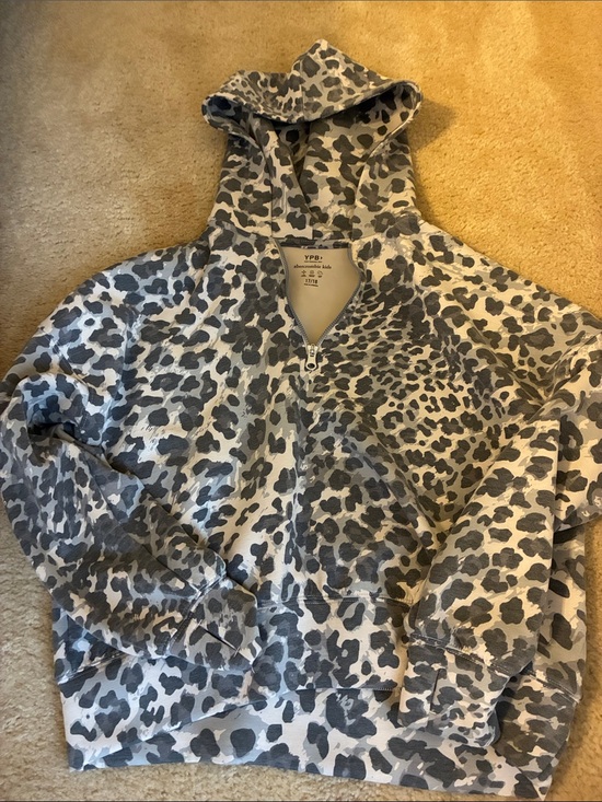 abercrombie kids Tops - Abercrombie Gray Leopard Half-Zip Hooded Top